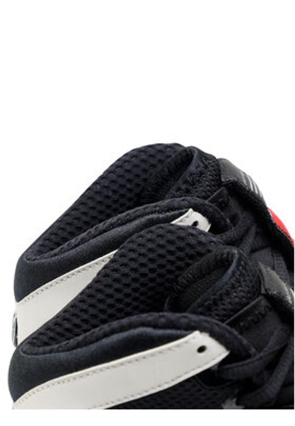 Nike Buty bokserskie Freek 316403 011 Czarny. Kolor: czarny. Materiał: materiał