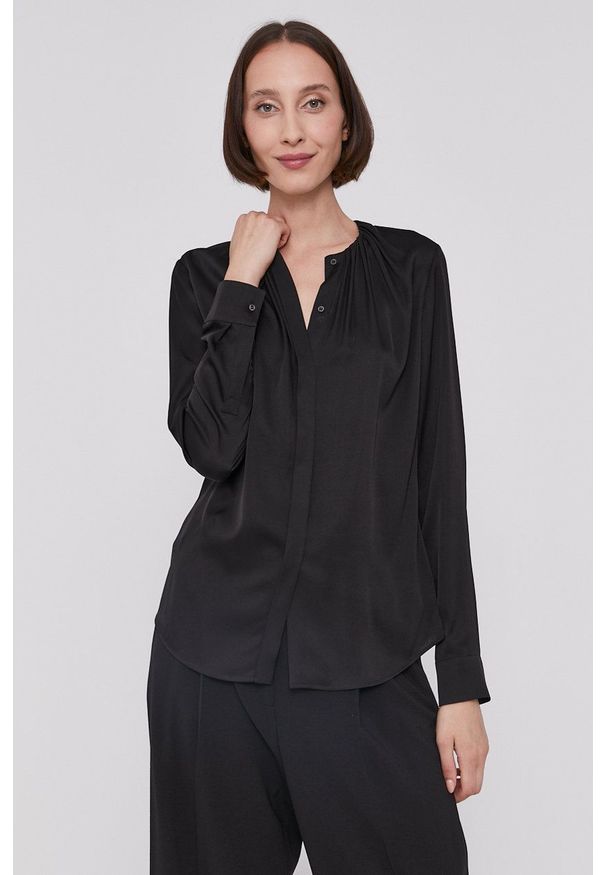 BOSS - Boss Koszula damska kolor czarny regular. Okazja: na co dzień. Kolor: czarny. Materiał: tkanina. Długość rękawa: długi rękaw. Długość: długie. Wzór: gładki. Styl: casual
