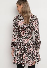 Born2be - Czarna Koszulowa Sukienka Mini z Wiązanym Paskiem Sonnad. Kolor: czarny. Materiał: materiał. Typ sukienki: koszulowe. Długość: mini #2