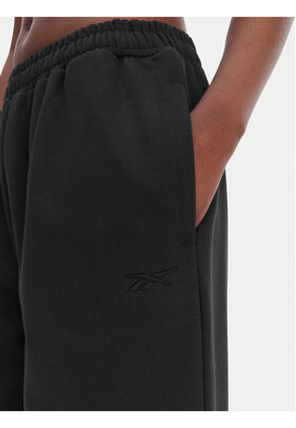 Reebok Spodnie dresowe Reebok x Ewa Chodakowska Hanna RK25624CCW Czarny Wide Leg. Kolor: czarny. Materiał: syntetyk