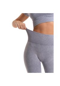 Szary Damski Komplet Top + Legginsy Moraj. Okazja: na co dzień, na spacer. Kolor: szary. Długość rękawa: krótki rękaw. Długość: krótkie. Styl: sportowy, wizytowy, casual #5