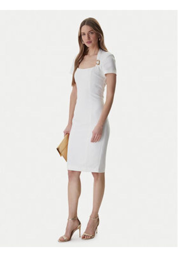 Marciano Guess Sukienka koktajlowa 6RGK12 7357A Biały Regular Fit. Kolor: biały. Materiał: syntetyk. Styl: wizytowy