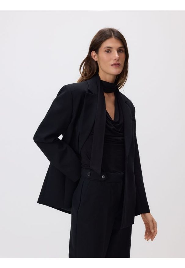 Reserved - Jednorzędowa marynarka - czarny. Kolor: czarny. Materiał: wiskoza, tkanina. Wzór: gładki