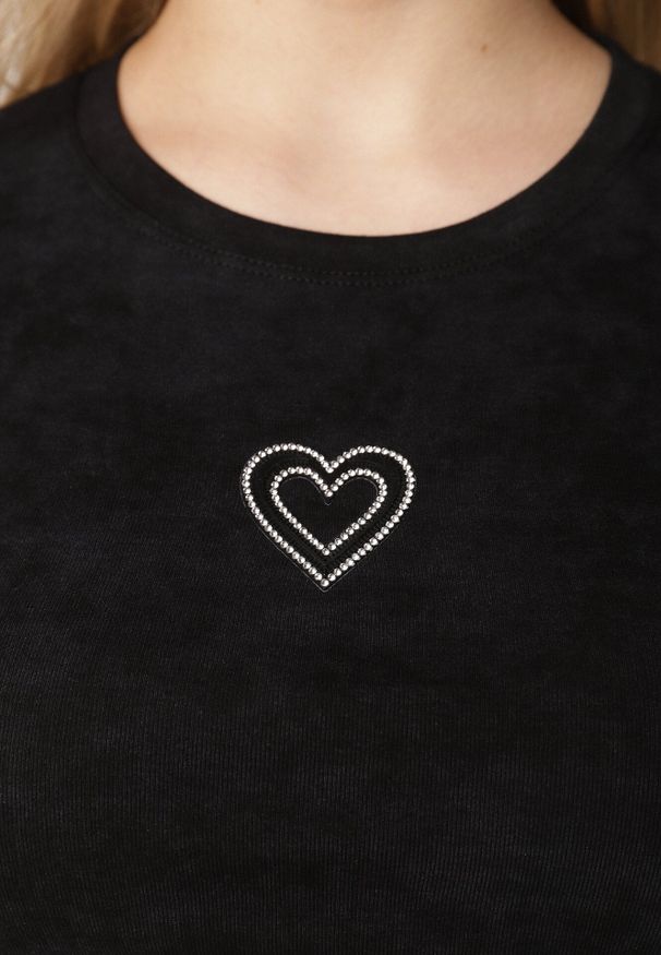 Born2be - Czarny Bawełniany T-shirt z Cyrkoniowym Sercem Arielin. Okazja: na co dzień. Kolor: czarny. Materiał: bawełna. Wzór: aplikacja. Styl: sportowy, klasyczny, casual
