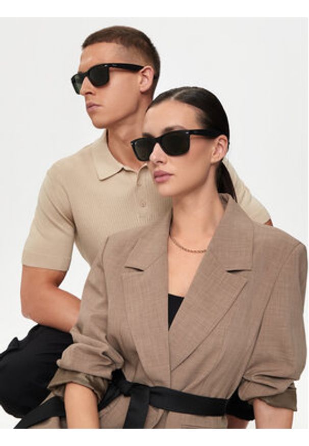 Ray-Ban Okulary przeciwsłoneczne New Wayfarer 0RB2132 622 Czarny. Kolor: czarny. Materiał: syntetyk