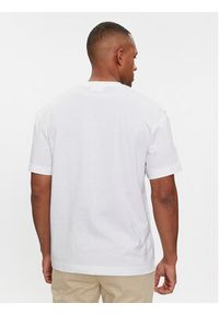Calvin Klein T-Shirt K10K112749 Biały Comfort Fit. Kolor: biały. Materiał: bawełna