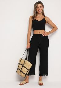 Born2be - Czarne Spodnie z Szerokimi Nogawkami i Gumką w Pasie Ilifea. Kolor: czarny. Styl: klasyczny, elegancki