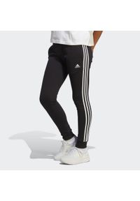 Adidas - Spodnie dresowe męskie adidas Essentials 3-Stripes French Terry Cuffed. Kolor: biały, wielokolorowy, czarny. Materiał: dresówka, bawełna