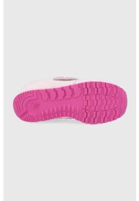 New Balance Buty dziecięce YV373SPW kolor różowy. Nosek buta: okrągły. Zapięcie: rzepy. Kolor: różowy. Materiał: guma. Model: New Balance 373