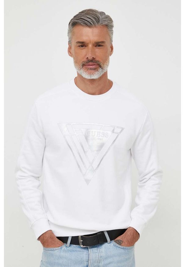 Guess bluza męska kolor biały z nadrukiem. Kolor: biały. Materiał: bawełna, prążkowany. Wzór: nadruk