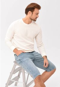 Volcano - Jasnoniebieskie szorty jeansowe E-BERGS. Kolor: niebieski. Materiał: jeans. Długość: krótkie. Wzór: aplikacja. Sezon: lato. Styl: klasyczny #1