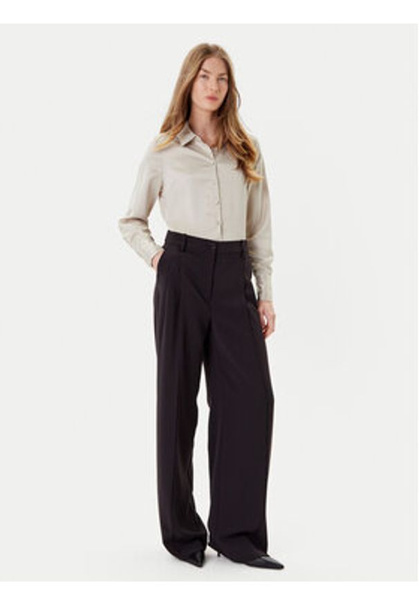 Vero Moda Koszula Merle 10334598 Beżowy Regular Fit. Kolor: beżowy. Materiał: syntetyk