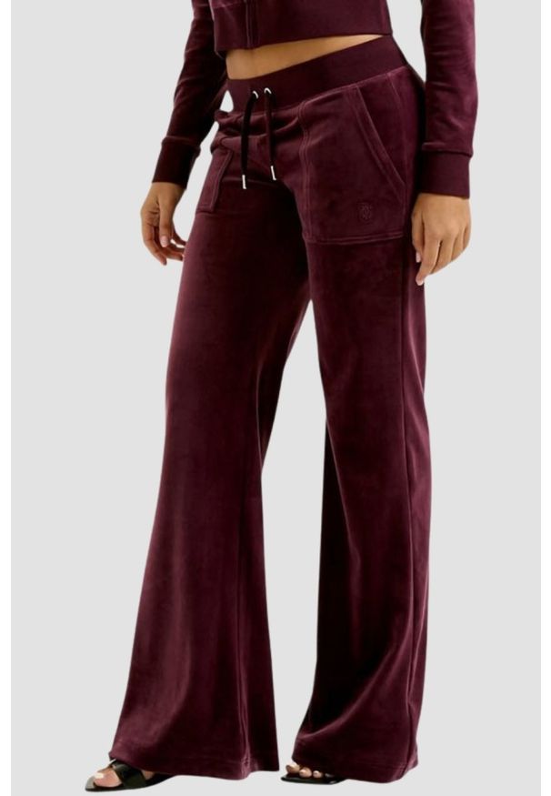 Juicy Couture - JUICY COUTURE Śliwkowe spodnie dresowe damskie Layla Low Rise, Rozmiar XS. Stan: obniżony. Kolor: fioletowy. Materiał: dresówka