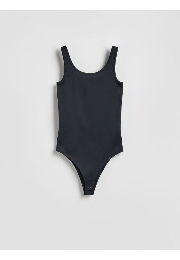 Reserved - Body na ramiączkach - czarny. Kolor: czarny. Materiał: dzianina. Długość rękawa: na ramiączkach