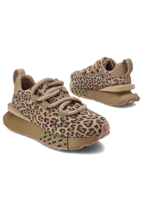 Brązowe Sneakersy Artiker Stylowe Obuwie Damskie Panterka. Kolor: brązowy. Materiał: materiał. Wzór: motyw zwierzęcy. Styl: elegancki