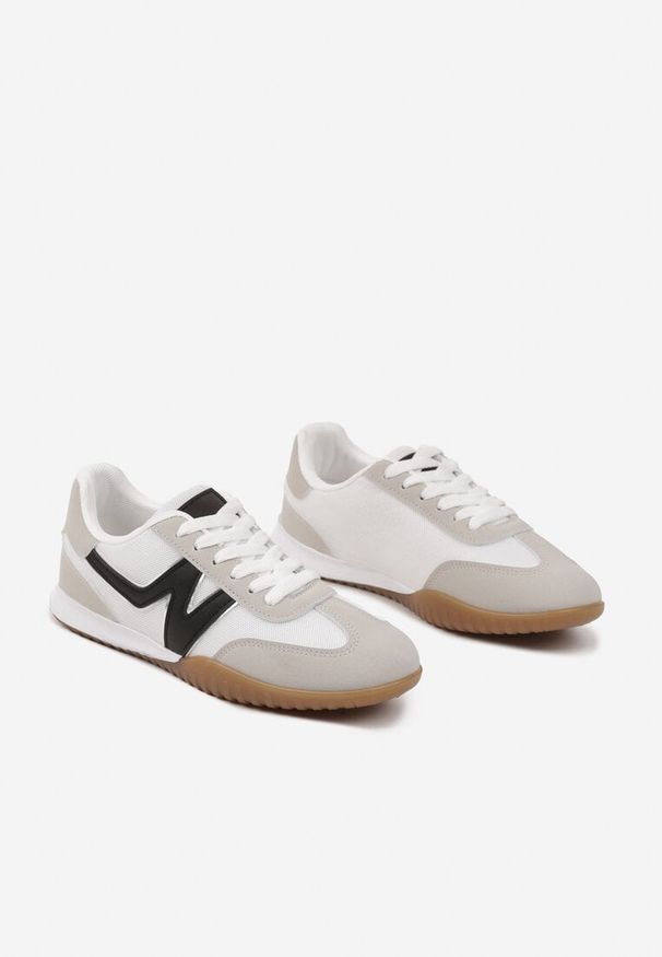 Born2be - Szaro-Czarne Sneakersy w Stylu Kultowych Tenisówek Tultia. Okazja: na co dzień. Kolor: szary. Materiał: jeans. Wzór: aplikacja. Sezon: lato, wiosna