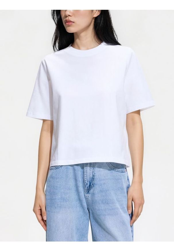 Reserved - T-shirt z bawełną - biały. Kolor: biały. Materiał: bawełna. Styl: klasyczny