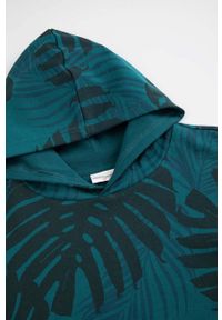 COCCODRILLO - Coccodrillo bluza bawełniana dziecięca kolor zielony z kapturem wzorzysta. Typ kołnierza: kaptur. Kolor: zielony. Materiał: bawełna #4