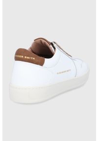 Alexander Smith buty skórzane Cambridge kolor biały. Nosek buta: okrągły. Zapięcie: sznurówki. Kolor: biały. Materiał: skóra