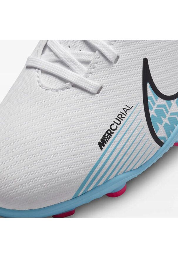 Korki Dziecięce Nike Jr Vapor 15 Club Na Sztuczną Murawę. Kolor: biały. Sport: piłka nożna