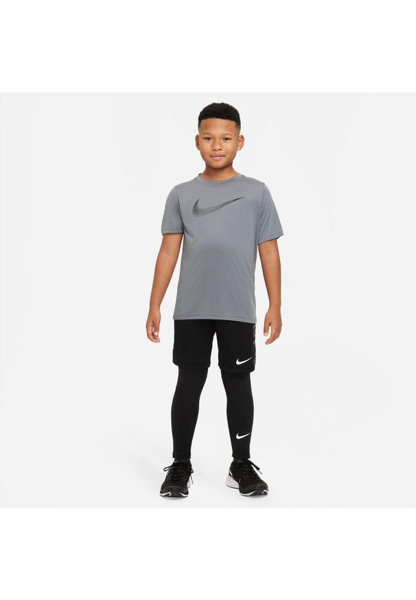 Legginsy treningowe dla dzieci Nike Pro. Okazja: na uczelnię. Kolor: czarny. Materiał: elastan, poliester. Styl: sportowy