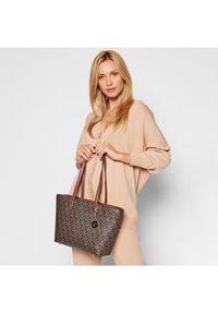 DKNY Torebka Bryant Lg Zip Tote R74AJ014 Brązowy. Kolor: brązowy. Materiał: skórzane