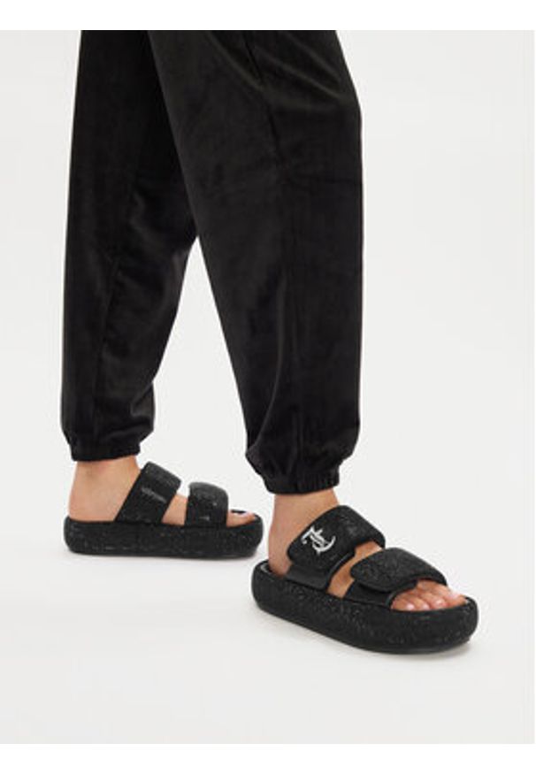 Juicy Couture Klapki WSS21515-02 Czarny. Kolor: czarny. Materiał: materiał