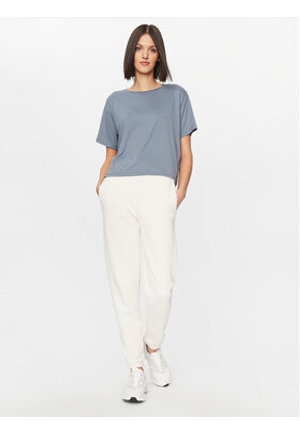 Under Armour T-Shirt Motion Ss 1379178 Szary Loose Fit. Kolor: szary. Materiał: syntetyk