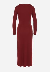 Born2be - Bordowa Sukienka Koktajlowa z Aplikacją z Marszczeniem na Biodrach Rariana. Okazja: na randkę, na imprezę. Kolor: czerwony. Długość rękawa: długi rękaw. Wzór: aplikacja. Styl: wizytowy #3