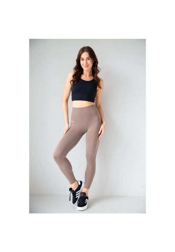 2SkIN - Legginsy do jogi damskie 2skin Pilates brązowe. Kolor: brązowy. Sport: joga i pilates
