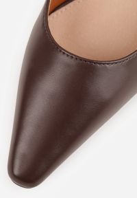 Born2be - Brązowe Czółenka Vices na Obcasie Typu Kaczuszka ze Skórzaną Wkładką Naliove. Okazja: na co dzień, na spotkanie biznesowe, do pracy. Kolor: brązowy. Materiał: skóra. Obcas: na obcasie. Styl: casual, biznesowy, klasyczny. Wysokość obcasa: średni #9