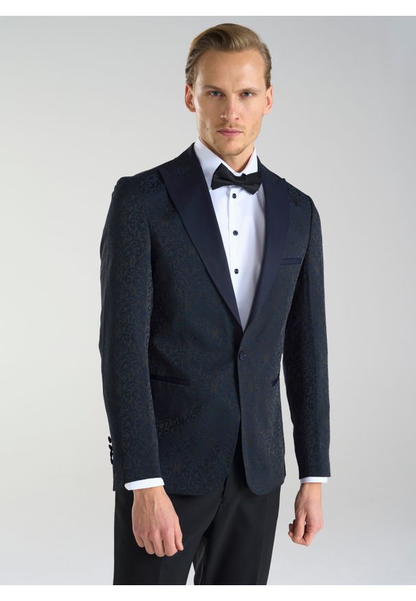 Pako Lorente - PAKO LORENTE – Granatowa żakardowa marynarka smokingowa. Okazja: na wesele, na studniówkę, na ślub cywilny, na sylwestra. Kolor: niebieski. Materiał: żakard