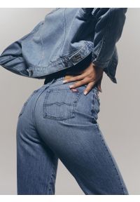Big-Star - Jeansy damskie mom jeans z kolekcji Authentic niebieskie Silla 363. Stan: podwyższony. Kolor: niebieski. Styl: elegancki #7