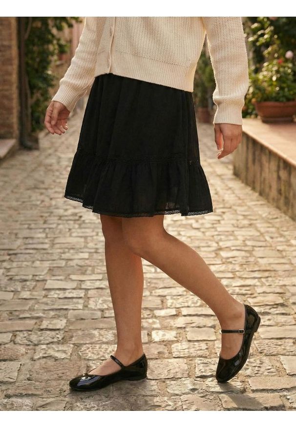 Sinsay - Spódnica mini z falbanką - czarny. Kolor: czarny