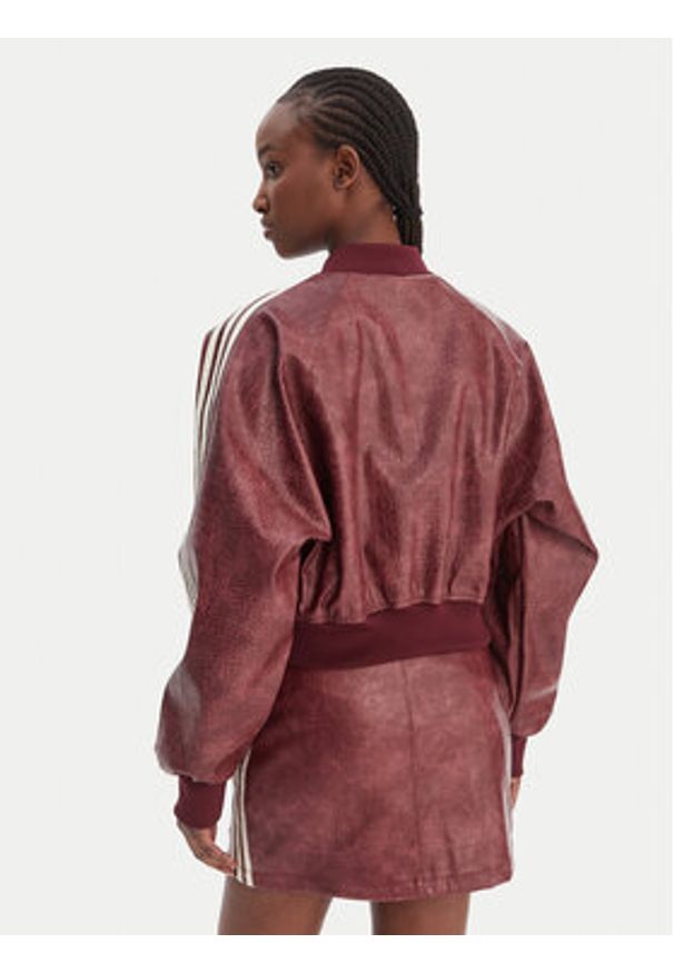 Adidas - adidas Kurtka z imitacji skóry Pleather KD8792 Bordowy Oversize. Kolor: czerwony. Materiał: skóra