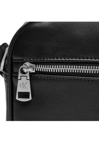 Calvin Klein Jeans Saszetka Ultralight Sq Camera Bag18 K50K511788 Czarny. Kolor: czarny. Materiał: skóra