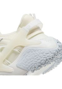 Buty Nike Air Huarache Craft W DQ8031 102 białe. Okazja: na co dzień. Zapięcie: sznurówki. Kolor: biały. Materiał: tkanina, syntetyk, guma. Model: Nike Huarache, Nike Air Huarache. Sport: turystyka piesza #8