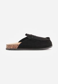 Born2be - Czarne Klapki w Stylu Muli na Korkowej Podeszwie z Przeszyciami Sophereia. Okazja: na co dzień. Kolor: czarny. Materiał: len. Wzór: aplikacja. Styl: casual, klasyczny #4