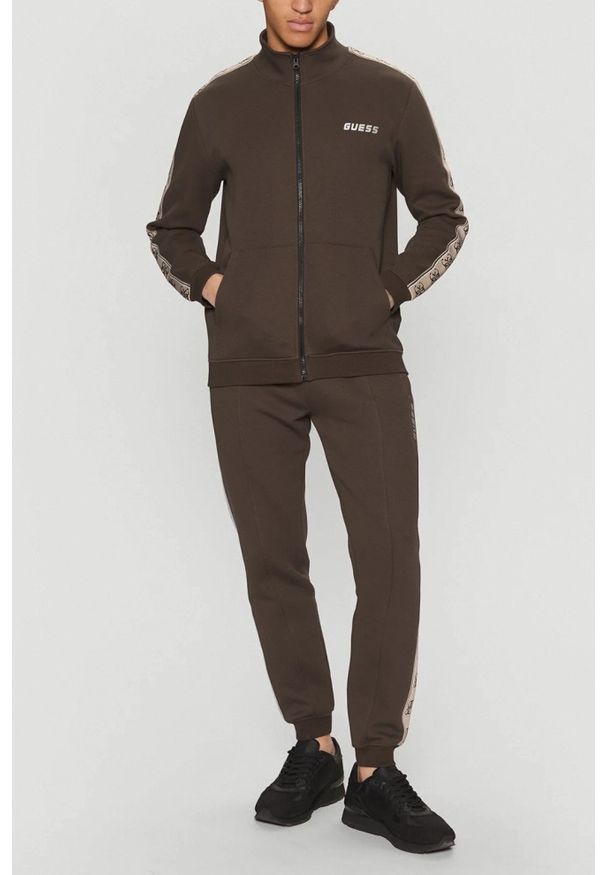 Guess - GUESS Brązowa męska rozpinana bluza z lampasami Mickey. Kolor: brązowy
