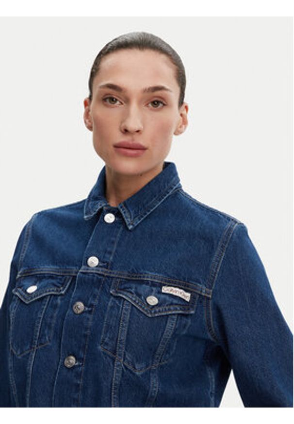 Calvin Klein Jeans Kurtka jeansowa 90's J20J225183 Niebieski Regular Fit. Kolor: niebieski. Materiał: bawełna