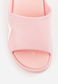 Born2be - Różowe Minimalistyczne Klapki Basenowe na Piankowej Podeszwie Paphie. Okazja: do domu, na co dzień, na plażę. Kolor: różowy. Materiał: dresówka. Sezon: lato. Styl: wakacyjny, casual #7