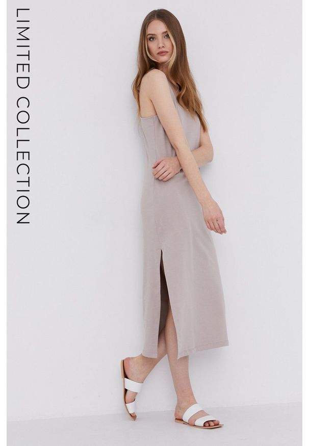 Answear Lab - answear.LAB X Paulina Krupińska Sukienka z certyfikatem OEKO-TEX kolekcja limitowana Ethical Wardrobe. Okazja: na co dzień. Kolor: beżowy. Materiał: dresówka, dzianina, włókno, syntetyk, materiał. Długość rękawa: na ramiączkach. Wzór: gładki. Typ sukienki: proste. Styl: wakacyjny