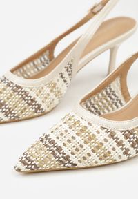 Born2be - Beżowe Sandały Ozdobione Plecionką Oaratune. Okazja: na co dzień. Zapięcie: sprzączka. Kolor: beżowy. Wzór: aplikacja. Materiał: jeans. Sezon: lato. Obcas: na obcasie. Styl: klasyczny, casual, elegancki. Wysokość obcasa: średni #5