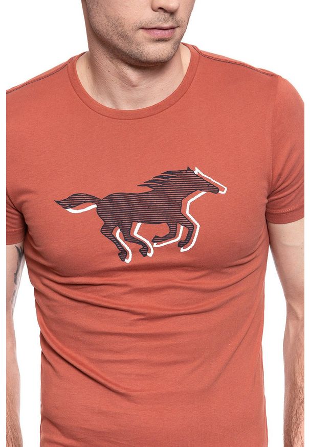 Mustang - T-SHIRT MĘSKI MUSTANG Aaron C Print 1009522 7103. Wzór: nadruk