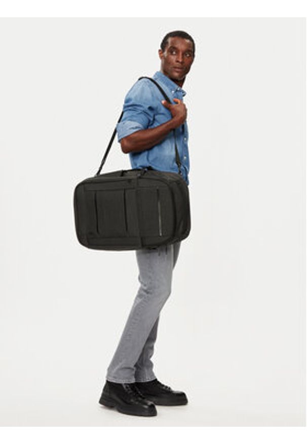 CATerpillar Plecak B. Holt Cabin Backpack 84348-500 Czarny. Kolor: czarny. Materiał: materiał