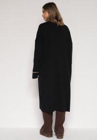 Born2be - Czarny Długi Niezapinany Kardigan Ozdobiony Lamówką Veritusa. Okazja: na co dzień. Kolor: czarny. Materiał: jeans. Długość: długie. Wzór: aplikacja. Styl: klasyczny, casual #6