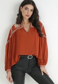 Born2be - Pomarańczowa Bluzka z Bufiastym Rękawem i Kwiatowym Haftem Aluko. Okazja: na co dzień. Kolor: pomarańczowy. Materiał: jeans. Wzór: haft, kwiaty. Styl: casual, boho, elegancki #6