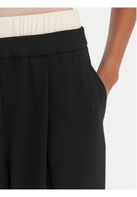 Liu Jo Sport Spodnie materiałowe TA6150 TS923 Czarny Regular Fit. Kolor: czarny. Materiał: syntetyk. Styl: sportowy #3