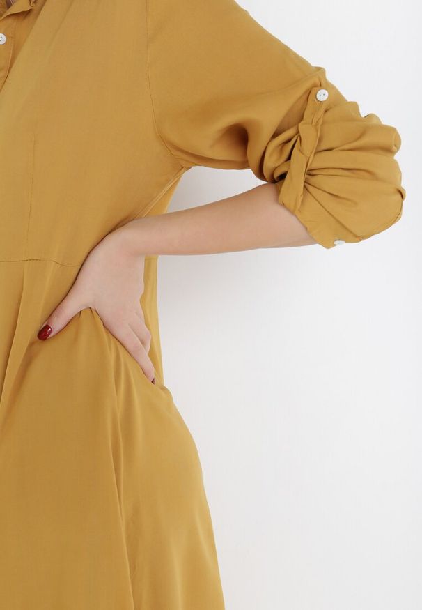 Born2be - Żółta Sukienka Controllable. Typ kołnierza: kołnierzyk klasyczny. Kolor: żółty. Długość rękawa: długi rękaw. Typ sukienki: szmizjerki. Styl: klasyczny, boho. Długość: maxi