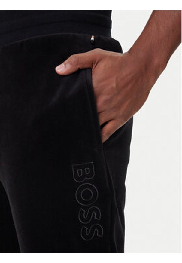 BOSS Spodnie dresowe Velour 50550635 Czarny Regular Fit. Kolor: czarny. Materiał: bawełna